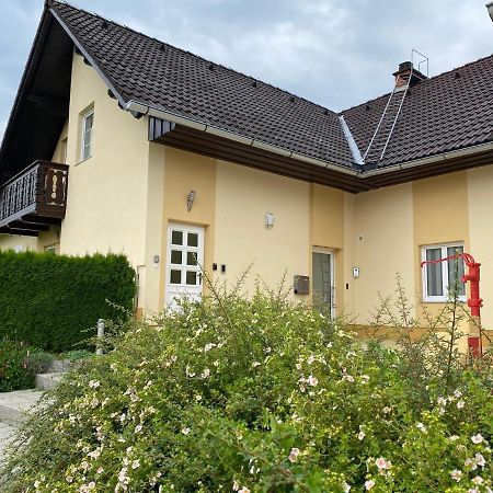 Ferienwohnung Peklar Arnfels ภายนอก รูปภาพ