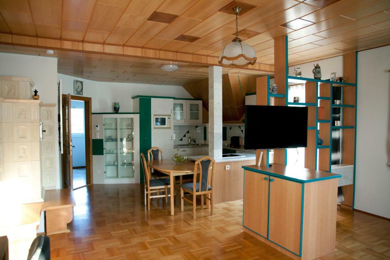 Ferienwohnung Peklar Arnfels ภายนอก รูปภาพ