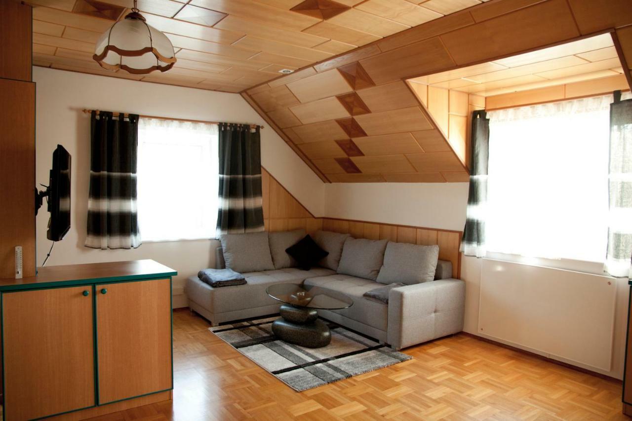 Ferienwohnung Peklar Arnfels ภายนอก รูปภาพ
